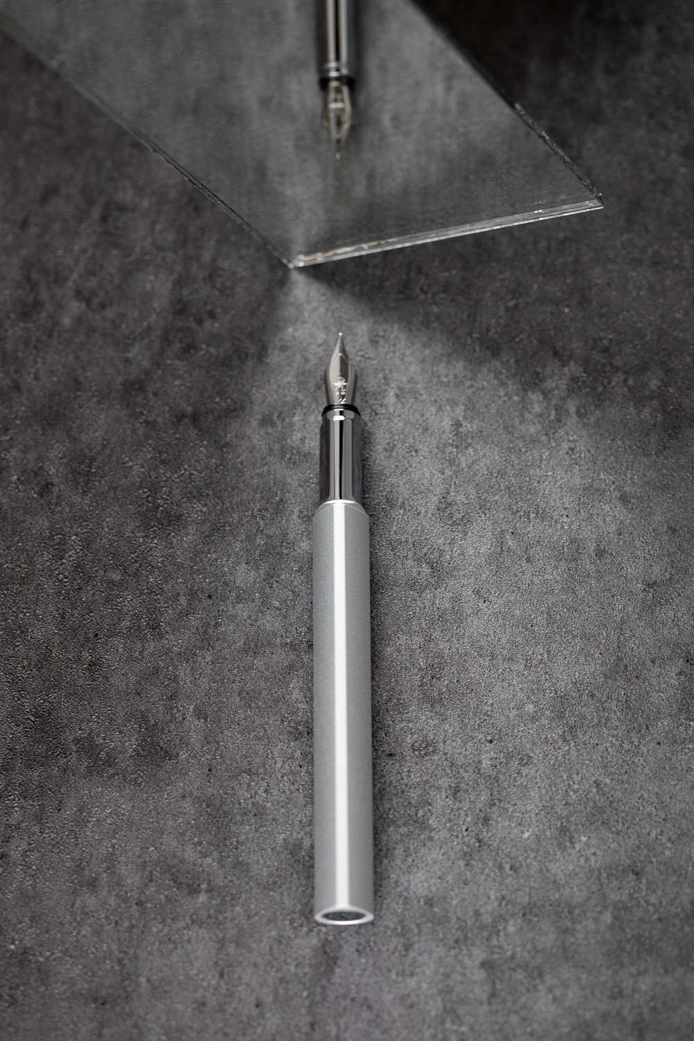 Перьевая ручка PININFARINA PF One SILVER-12