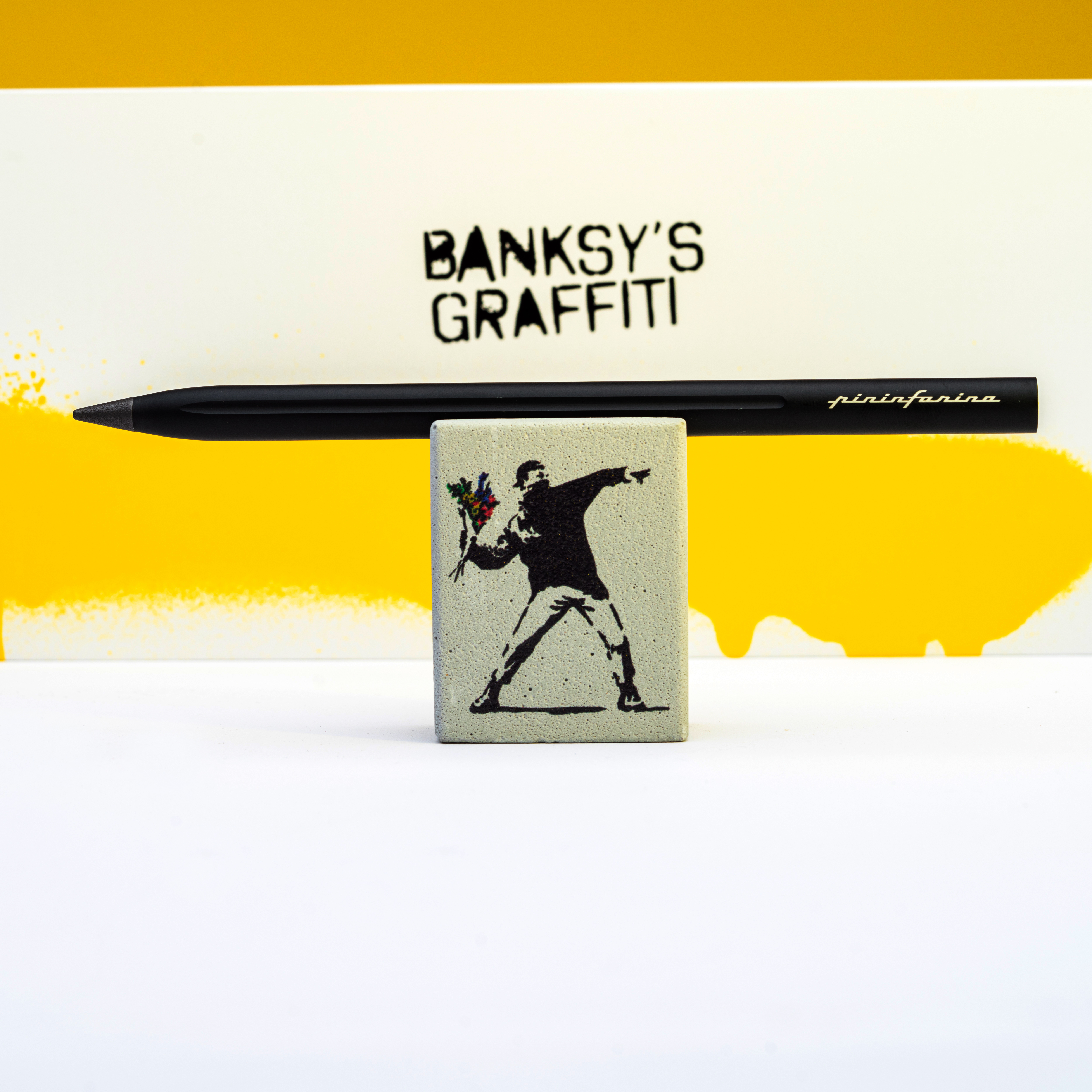 Набор Pininfarina Banksy Метатель цветов: карандаш SMART с бетонной подставкой-1