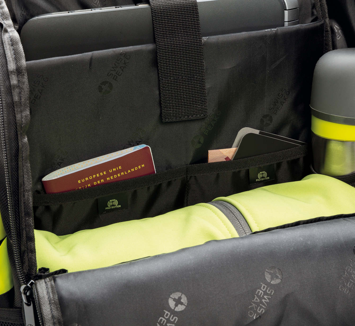 Рюкзак для ноутбука Swiss Peak из rPET AWARE™, 15''-6