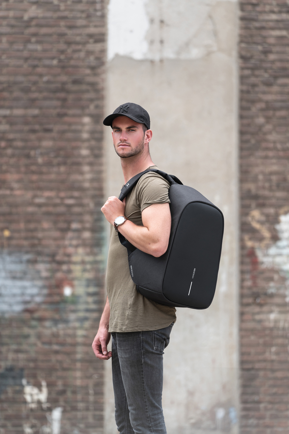 Антикражный рюкзак Bobby Hero  XL-3