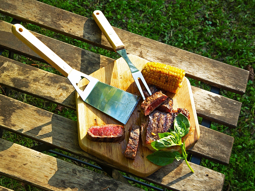 Набор BBQ Grill Master из двух приборов с деревянными ручками-8