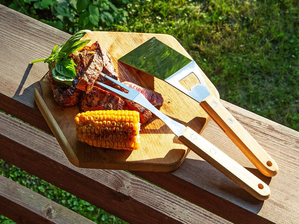 Набор BBQ Grill Master из двух приборов с деревянными ручками-9
