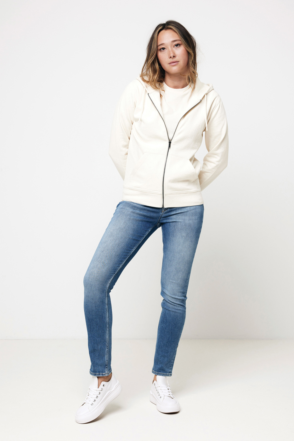 Худи на молнии Iqoniq Abisko из переработанного хлопка, унисекс, 340 г/м²-9