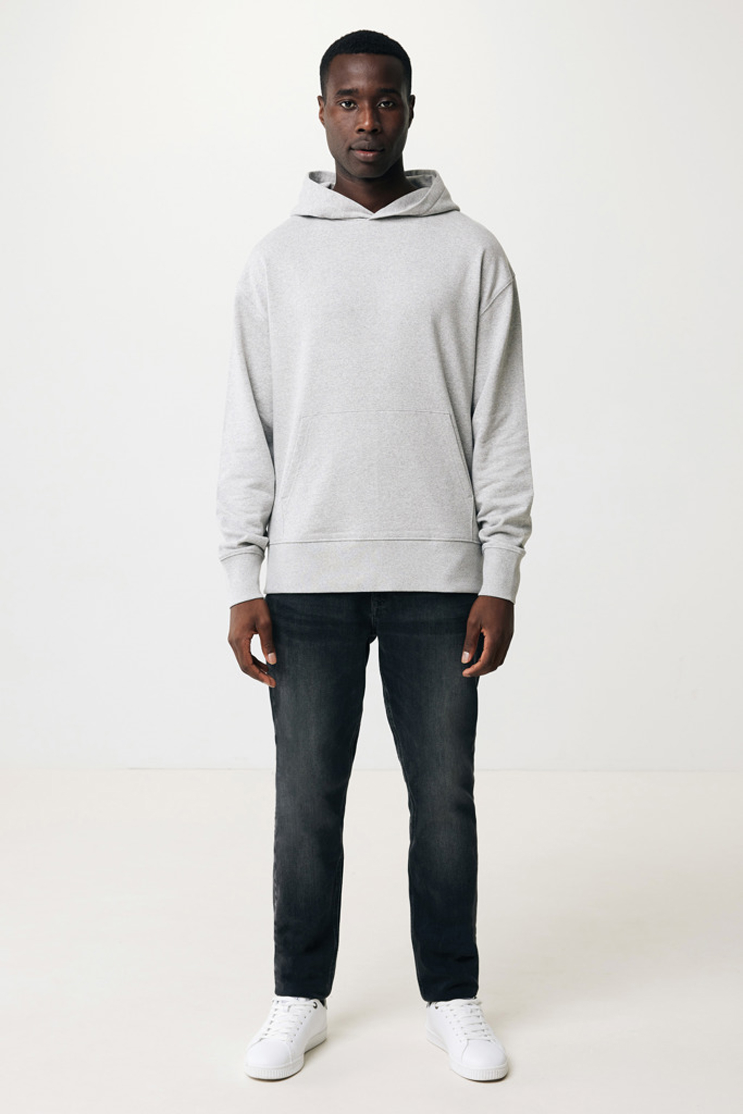 Худи Iqoniq Yoho из переработанного хлопка, свободный крой, унисекс, 340 г/м²-5