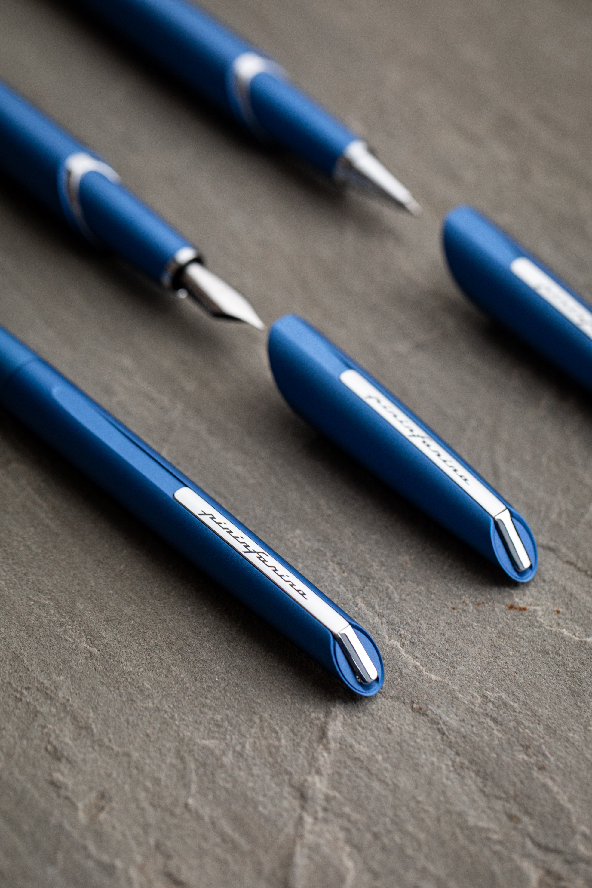 Шариковая ручка Pininfarina PF Two BLUE-4