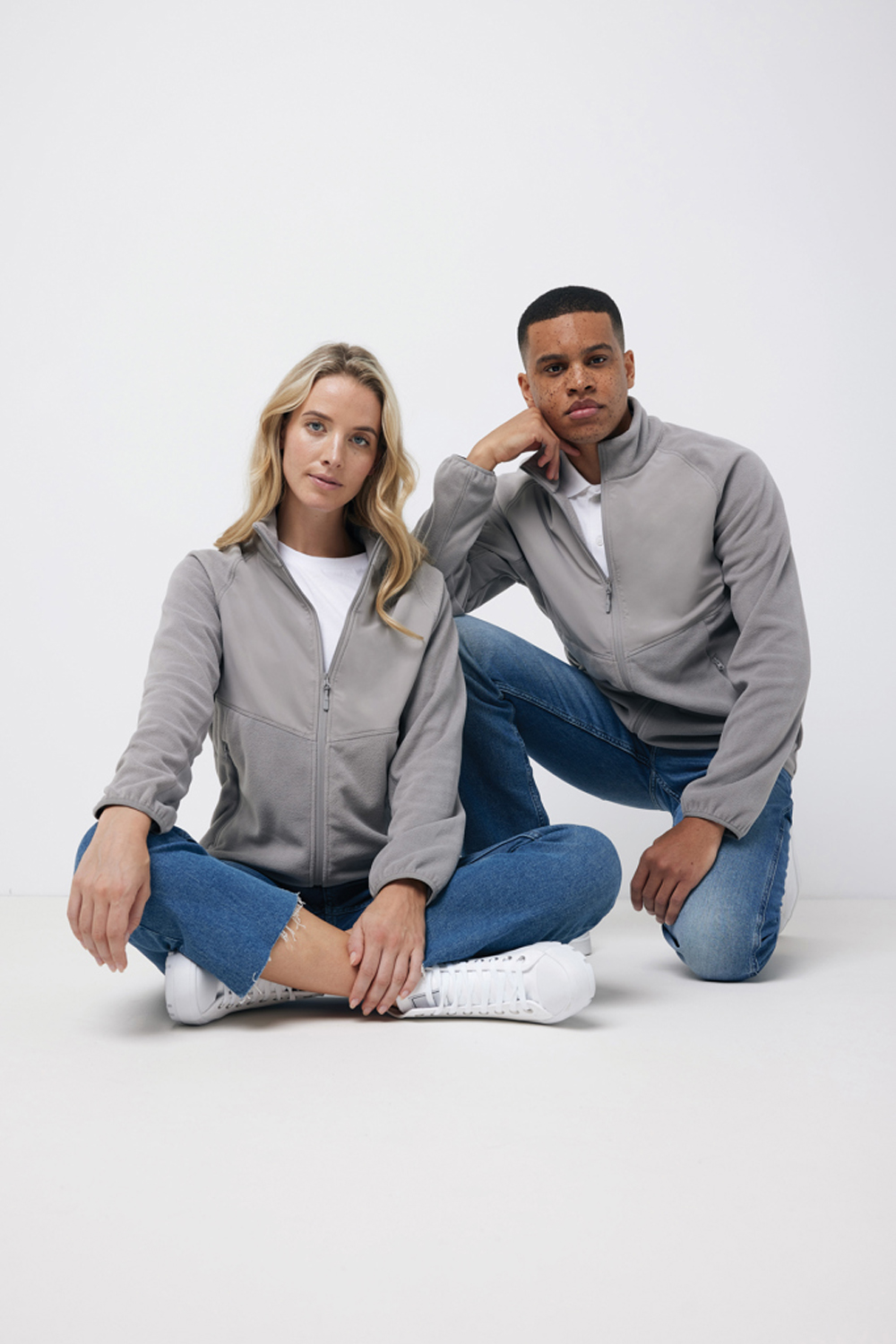 Толстовка Iqoniq Talung из переработанного полиэстера AWARE™, унисекс, 240 г/м²-13