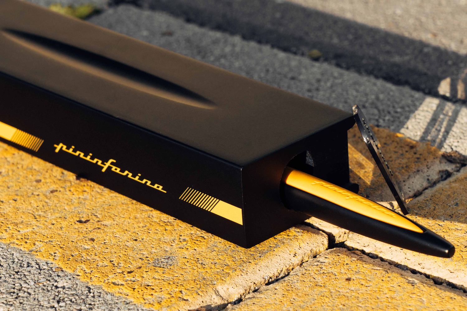 Вечная ручка Pininfarina Cambiano Race Yellow-17