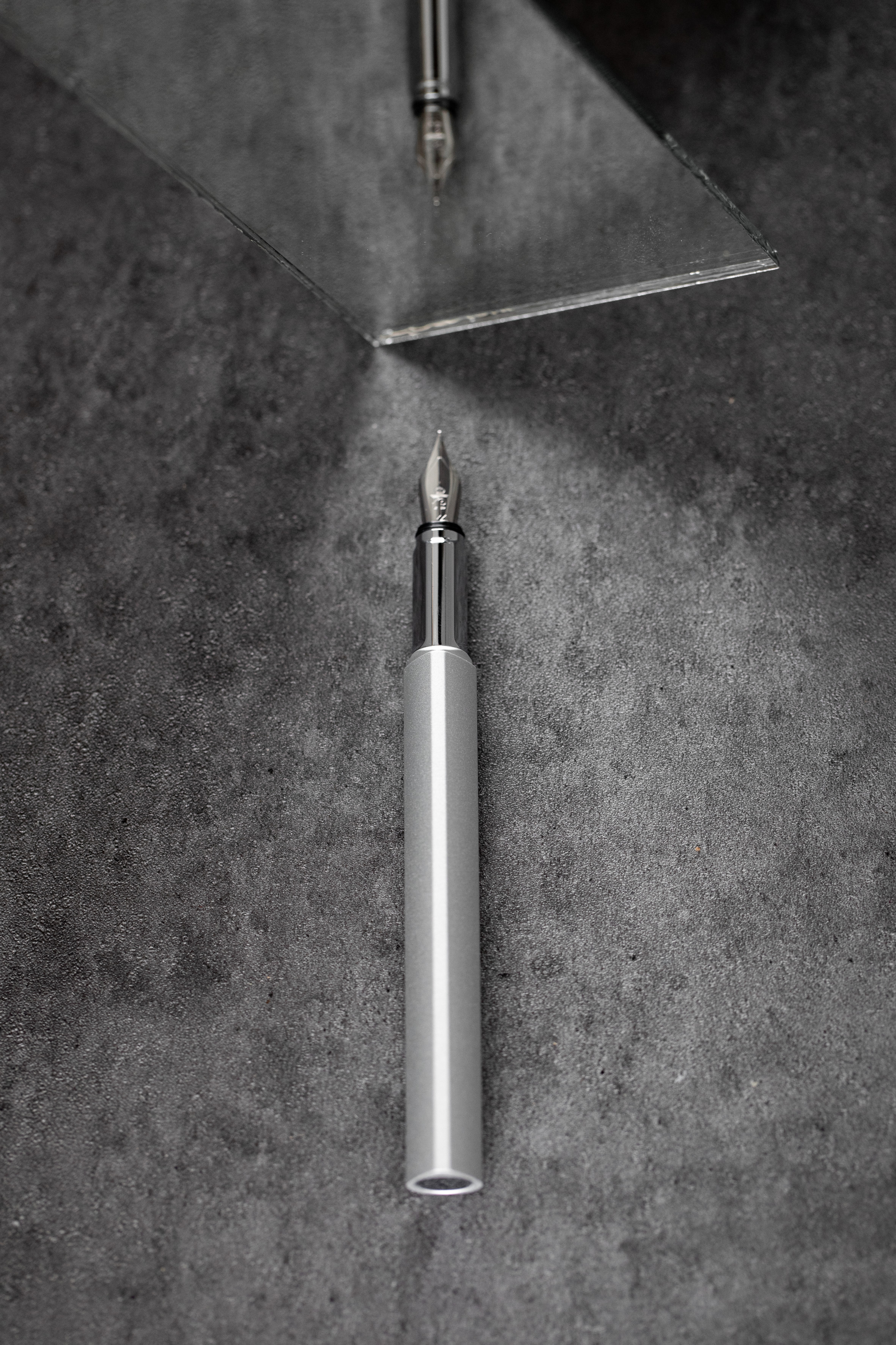 Перьевая ручка Pininfarina PF One SILVER-6