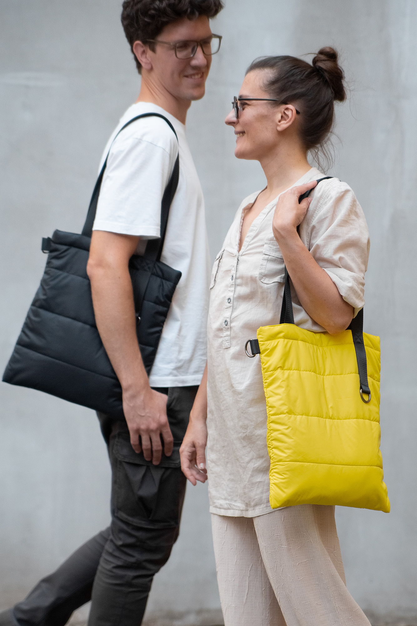 Шоппер Superbag Bubble, стёганый, с магнитной кнопкой (жёлтый с чёрным)-8