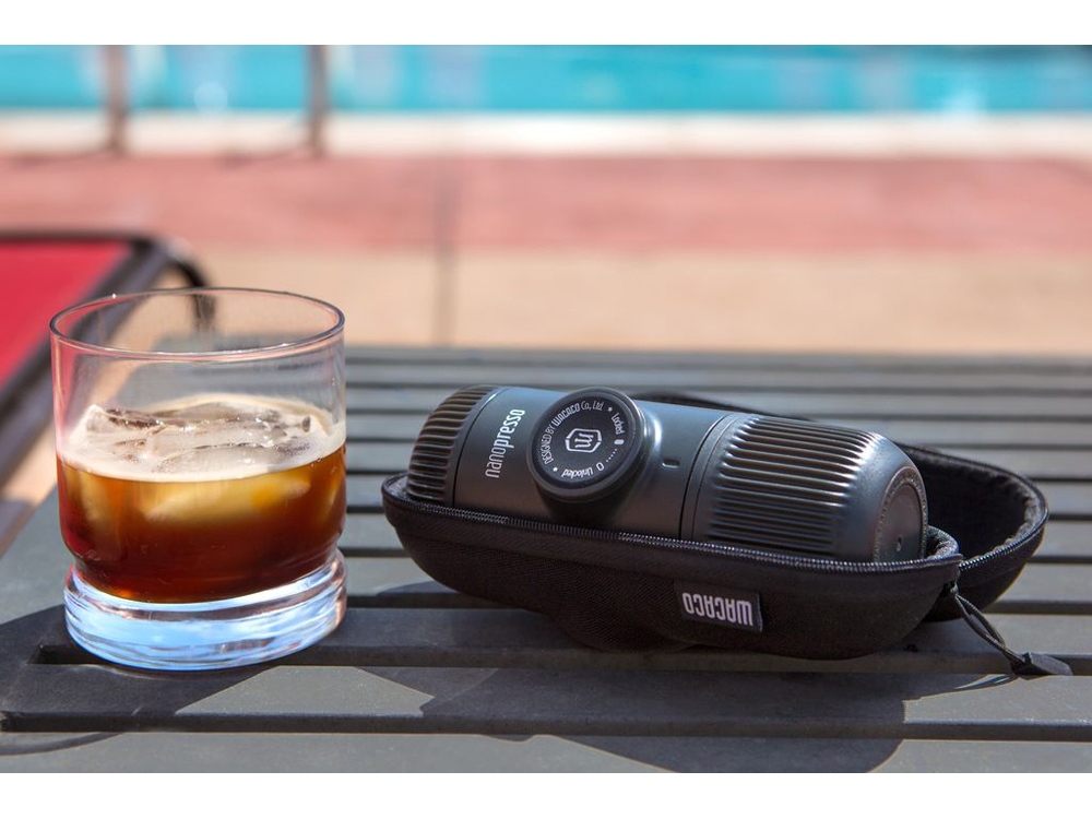 Ручная мини-кофемашина WACACO Nanopresso + кейс для хранения WCCNPHC-4