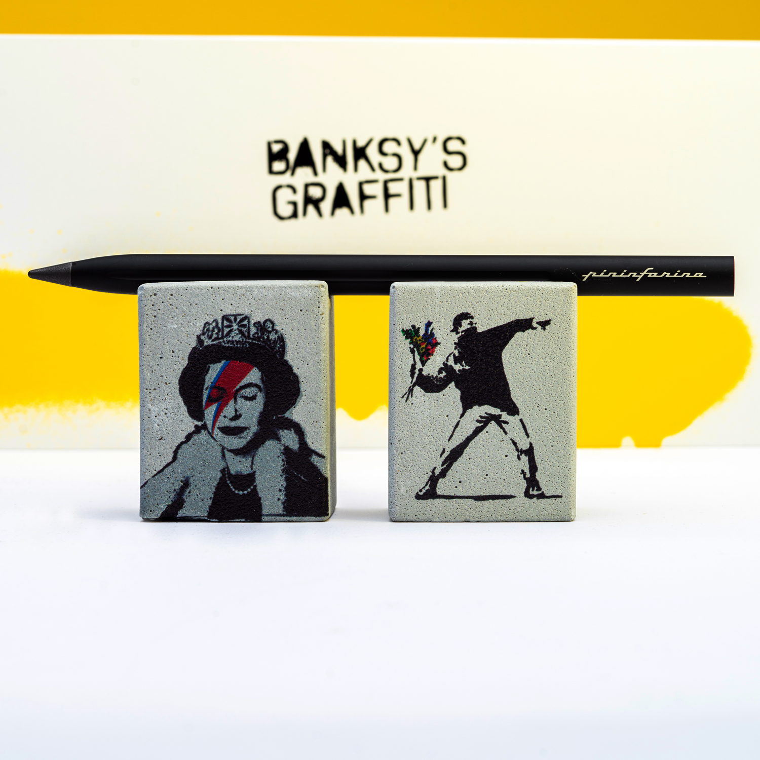 Набор Pininfarina Banksy Lizzy Stardust: карандаш SMART с бетонной подставкой-5