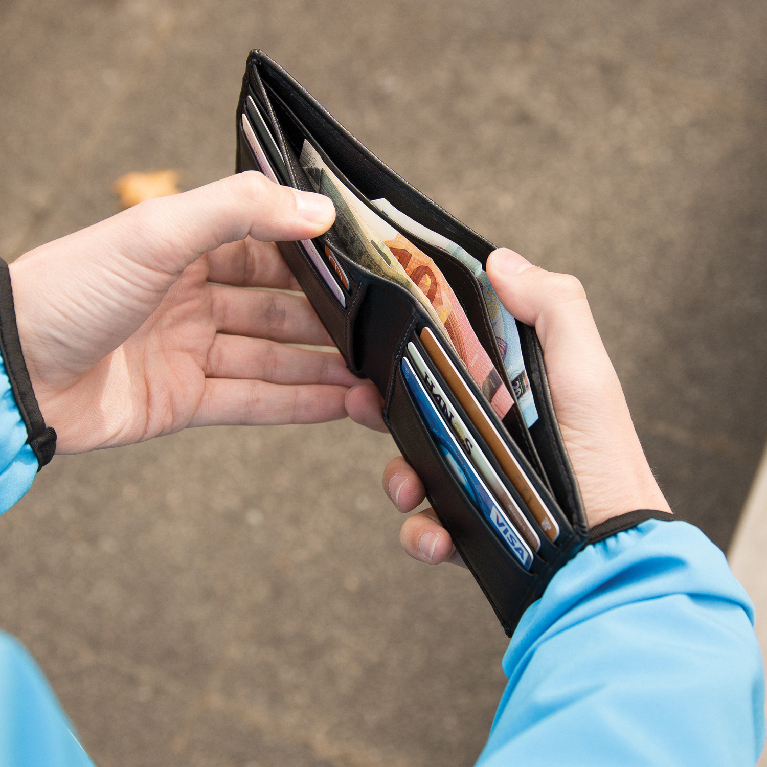 Бумажник Swiss Peak с защитой от сканирования RFID-4