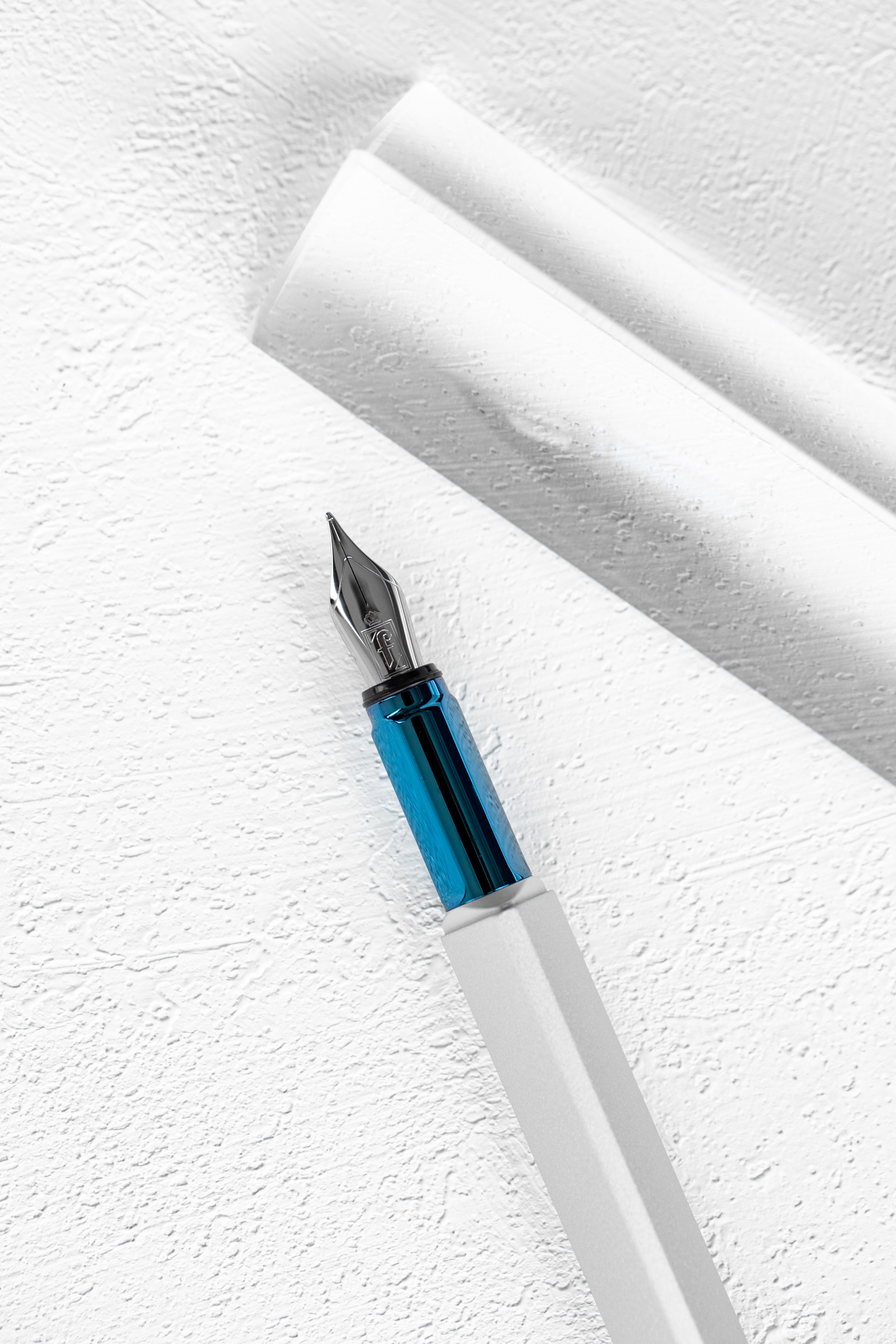 Перьевая ручка Pininfarina PF One SILVER /BLUE-11