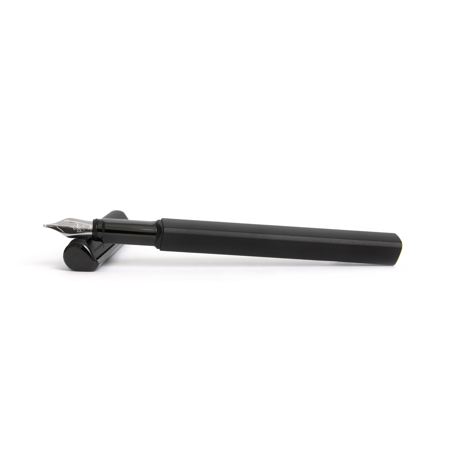 Перьевая ручка PININFARINA PF One BLACK-2